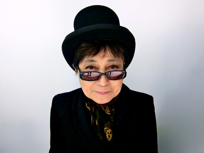 Yoko Ono, ingresada de urgencia en un hospital de Nueva York