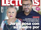 Jorge Javier Vázquez portada de Lecturas junto a su madre