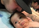 Rob Kardashian criticado por besar a su hija en la boca