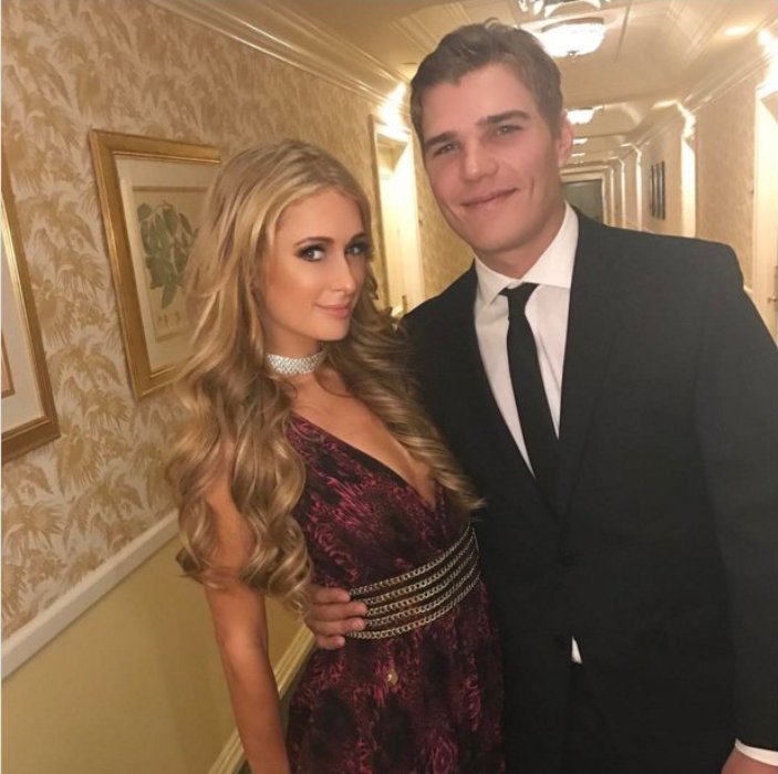 Paris Hilton, se confirma su relación con el actor Chris Zylka