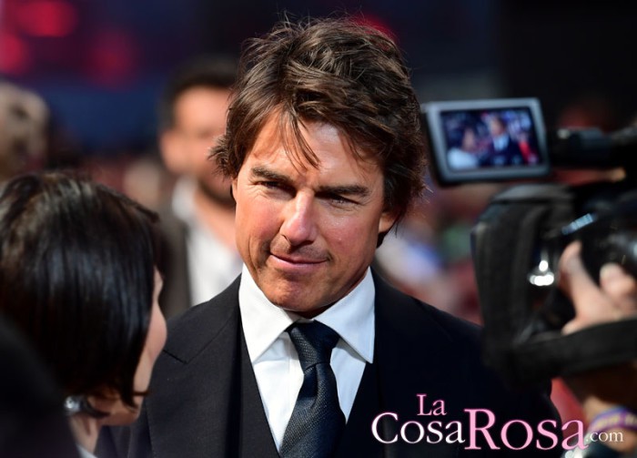 Tom Cruise comienza una relación porque tiene celos de Katie Holmes y Jamie Foxx