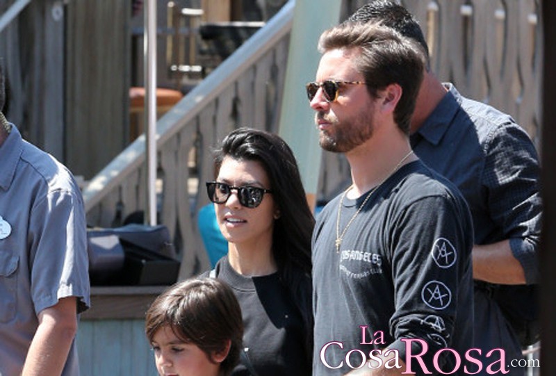 Kourtney Kardashian celebra su 38 cumpleaños con Scott Disick y sus hijos en Disneyland