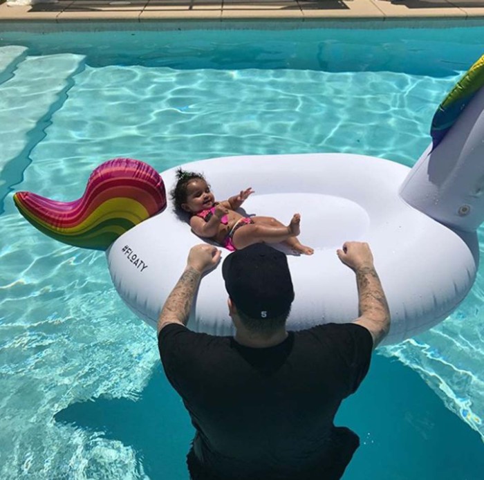 Rob Kardashian pasa el cuatro de julio con su hija Dream