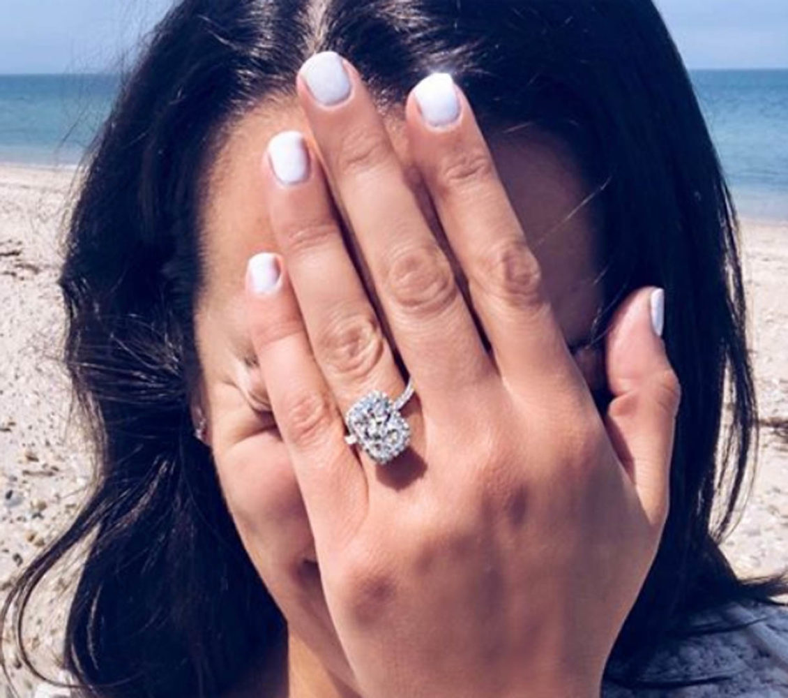 Lea Michele (Glee) se compromete con su novio Zandy Reich