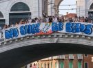 No space for Bezos! Venecia se levanta contra la boda del dueño de Amazon