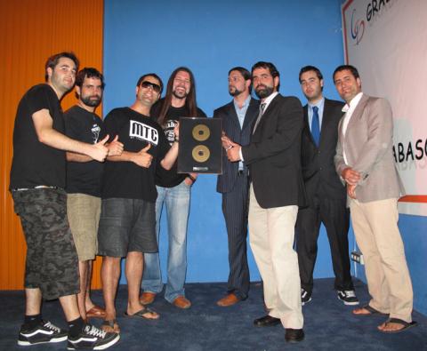 Doble disco de oro figurado para El Reno Renardo