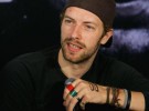 Chris Martin, de Coldplay, emotivo encuentro con un fan