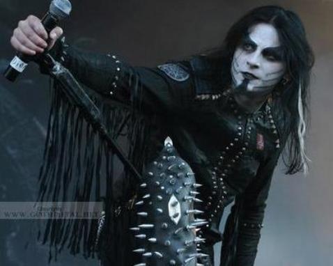 Dimmu Borgir, algo más que black metal