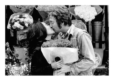 Yoko Ono comenta cómo maneja el legado de Lennon