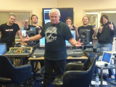 Udo Dirkschneider graba Jingle Balls, un metálico villancico