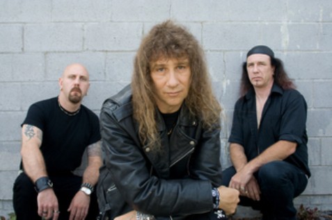 Anvil, gira con Alice Cooper y nuevo disco