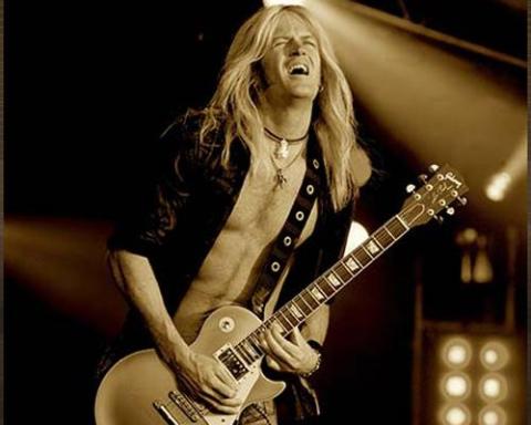 Whitesnake, entrevista con Doug Aldrich