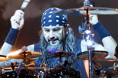 Mike Portnoy dolido con los fans de Dream Theater