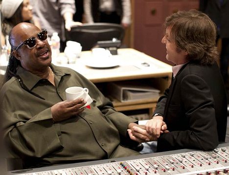 Paul McCartney y Stevie Wonder vuelven a grabar juntos