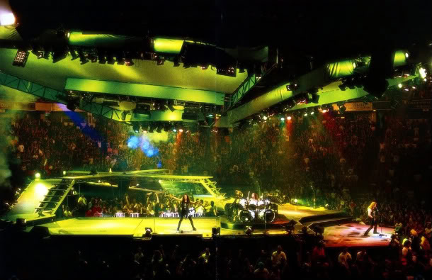 Metallica recuperan su Snake Pit para la gira de verano