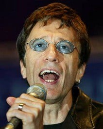 Robin Gibb, cantante de los Bee Gees en coma
