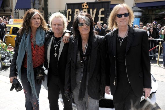 Steven Tyler, Aerosmith, comenta el retraso del disco del grupo