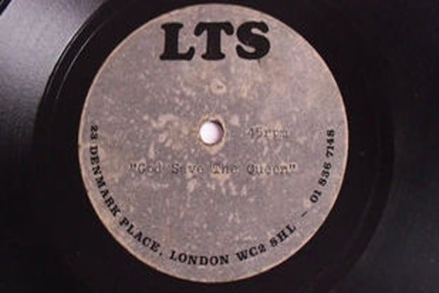 Sex Pistols, se pagan diecinueve mil dólares por uno de sus singles