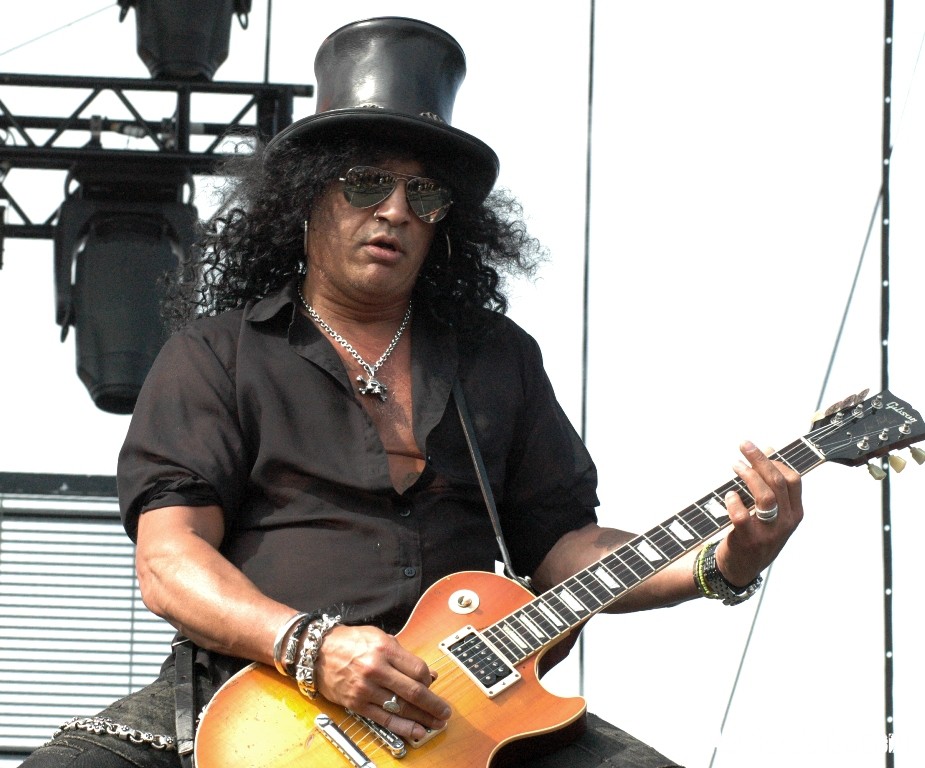 Slash confirma que habrá material nuevo de Guns n’ Roses y define como «mágica» la reunión del grupo