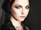 Anonymous pone en su objetivo a Amy Lee (cantante de Evanescence)