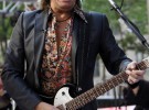 Richie Sambora es un guitarrista caro para Bon Jovi