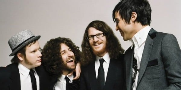 Fall Out Boy adelantan la fecha de salida de Save Rock and Roll