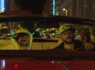 Duo Kie rapean por Madrid en un Cadillac Eldorado en ‘Sonríe y que se jodan’