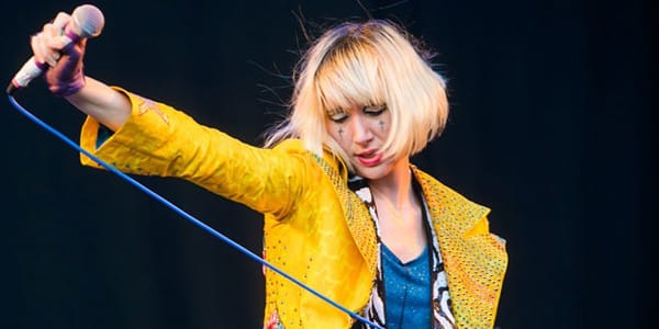 Yeah Yeah Yeahs en guerra con las cámaras de fotos