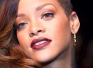 Rihanna consigue un disco de platino por «Unapologetic»