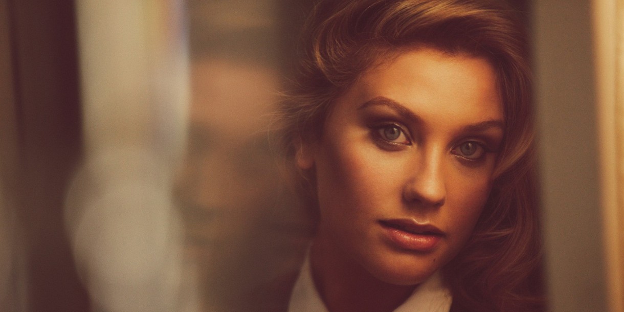 Ella Henderson, la voz que cautivó a Adele