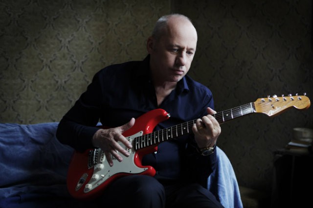 Mark Knopfler y sus problemas para conseguir el tono de Money for nothing