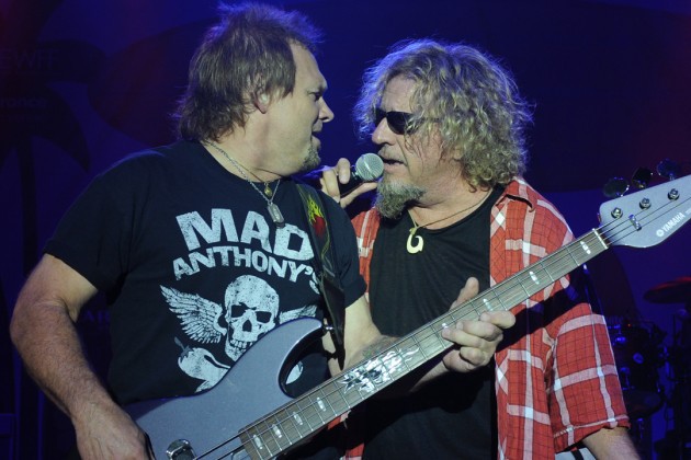 Michael Anthony podría volver a Van Halen según cuenta Sammy Hagar