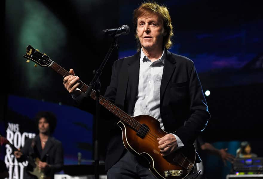 ¿Han hecho las paces Phil Collins y Paul McCartney?