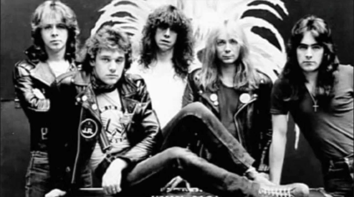 ¿Cómo se compuso la canción «Iron Maiden»?