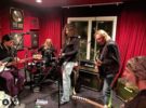Miembros de Metallica, Foo Fighters e Iron Maiden tocan juntos en una jam session