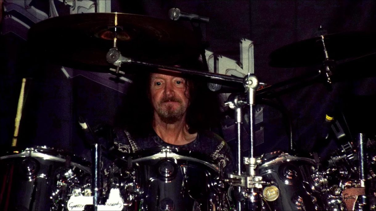 Adiós a Les Binks, exbatería de Judas Priest