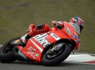 [MotoGP] Casey Stoner gana en China