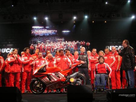 Bolonia celebra el título de Ducati