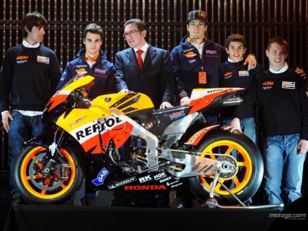 Presentación oficial de los equipos Repsol en Zaragoza