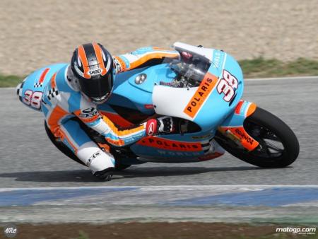 Bradley Smith consigue la pole en Jerez