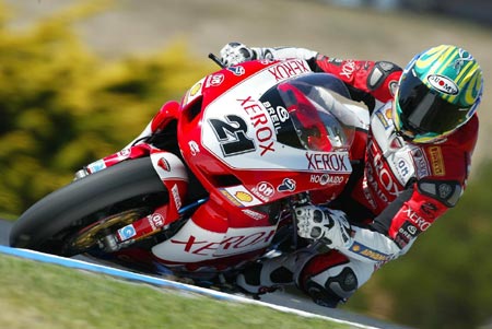 Bayliss gana la 2ªcarrera en Assen con Checa tercero y Xaus cuarto