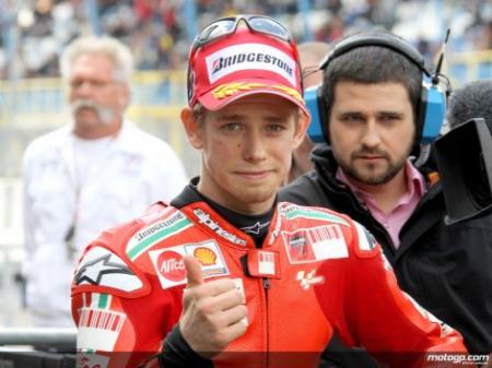 Stoner consigue la pole en Assen con Pedrosa a 32 milésimas