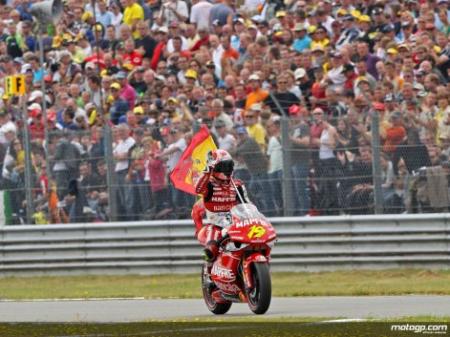 Álvaro Bautista ha ganado en 250cc en Assen en una carrera trabajada