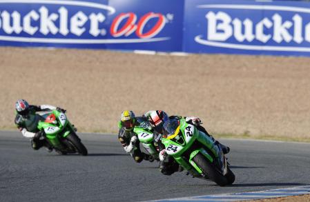 Risueño ha conseguido la pole de la Kawasaki Ninja Cup en Jerez