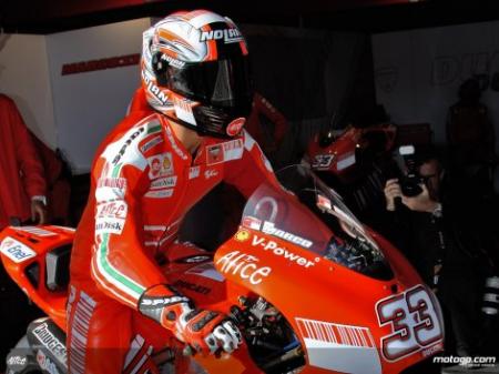 Melandri no seguirá en Ducati en 2009, pero y ¿esta temporada?