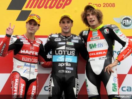 Doblete en 250cc en Brno: Debón primero y Bautista segundo
