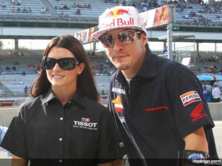Danica Patrick visitó Indianápolis para ver el ambiente de MotoGP