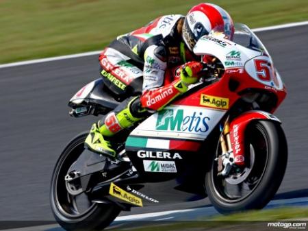 Marco Simoncelli consigue la pole de 250cc en Motegi