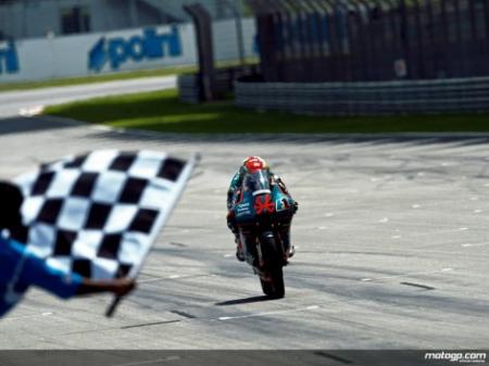 Talmacsi gana en 125cc en Sepang dominando de principio a fin