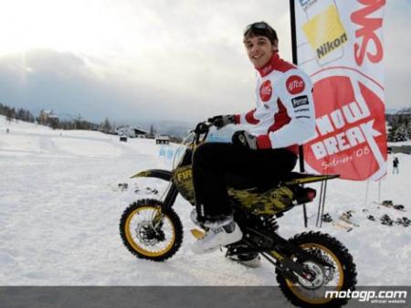 Niccolò Canepa disfruta del evento Snowbreak en Sestriere